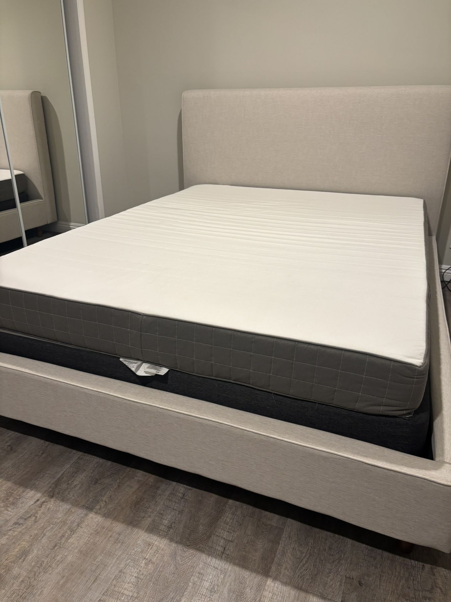 Mattress And Box Frame Queen Home & Garden