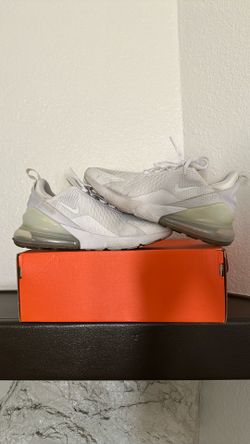Nike 270