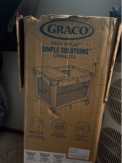 Graco Pack n Play with bassinet