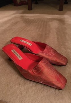 Brand new Ann Marino Pink Sandals