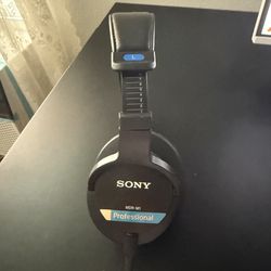 Sony MDR-M1