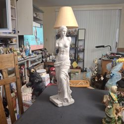 Vintage Large 19.5" Tall Venus De Milo - Aphrodite Of Milos High Quality Resin Statue Sculpture,  Renaissance Decor Weighs Approx 10LBS
