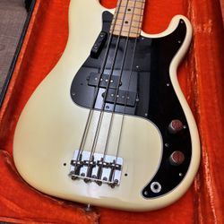 Vintage 1979 Fender PRECISION BASS