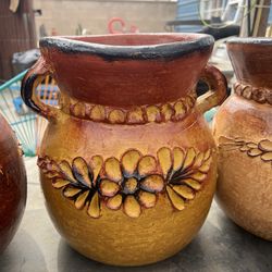 Clay pots $27.00 each one 2X$50.00
