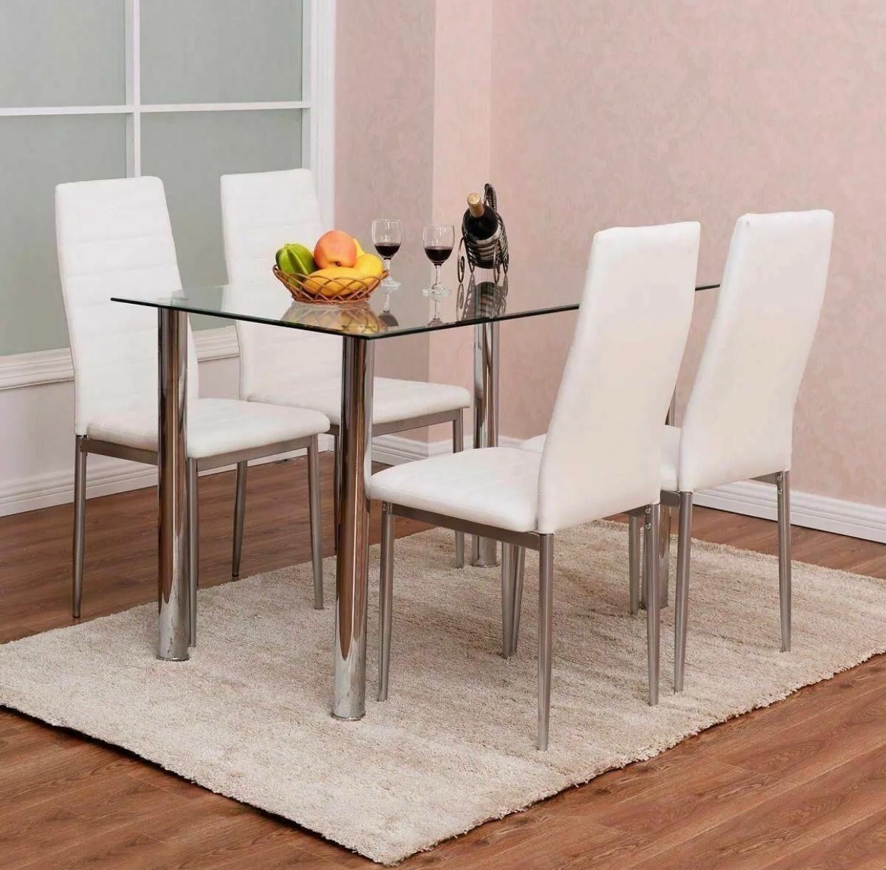 Brand new white dining room set ( dining table and 4 chairs )