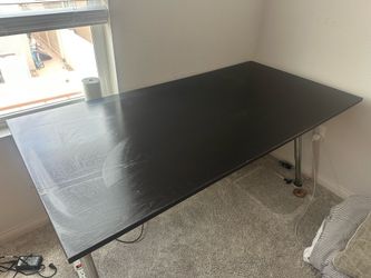 Large desk