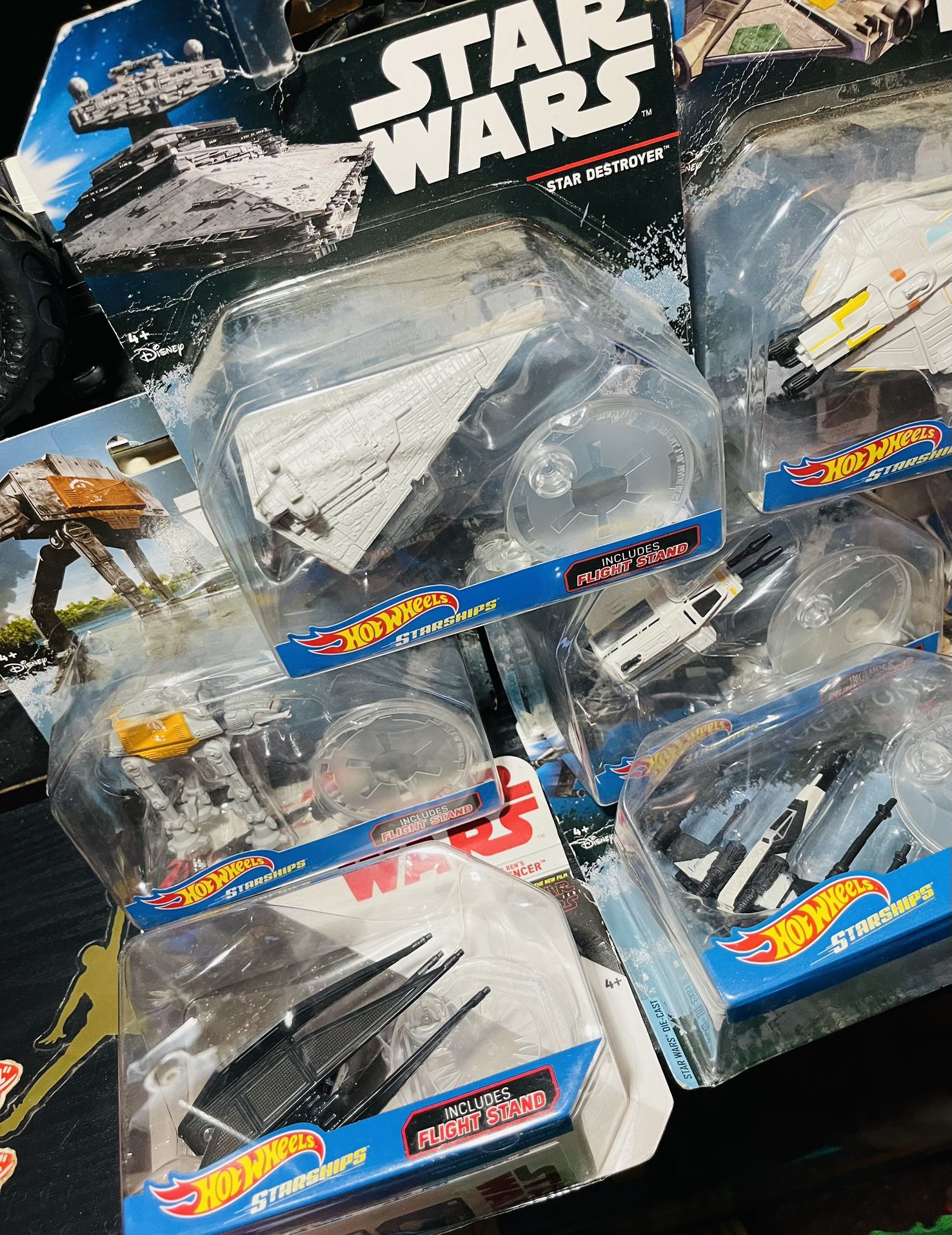 2014 2016 STAR WARS HOT WHEELS 8PCS