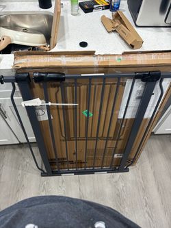 Baby gate