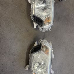 2nd Gen Tacoma OEM Headlight Both Side
