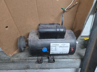 Air compressor motor dual caps