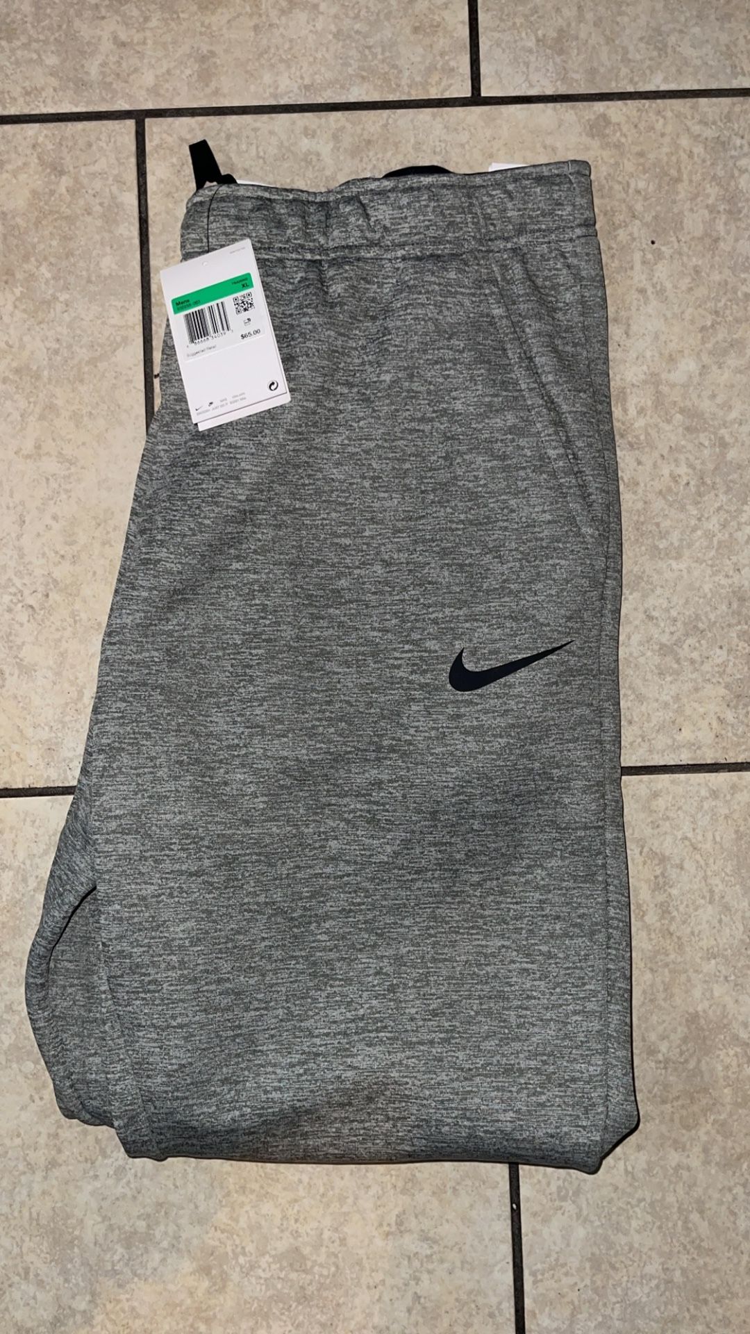 New Nike Gray Therma fit Size Xl