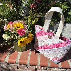 Quilted Tote With Button Closure 