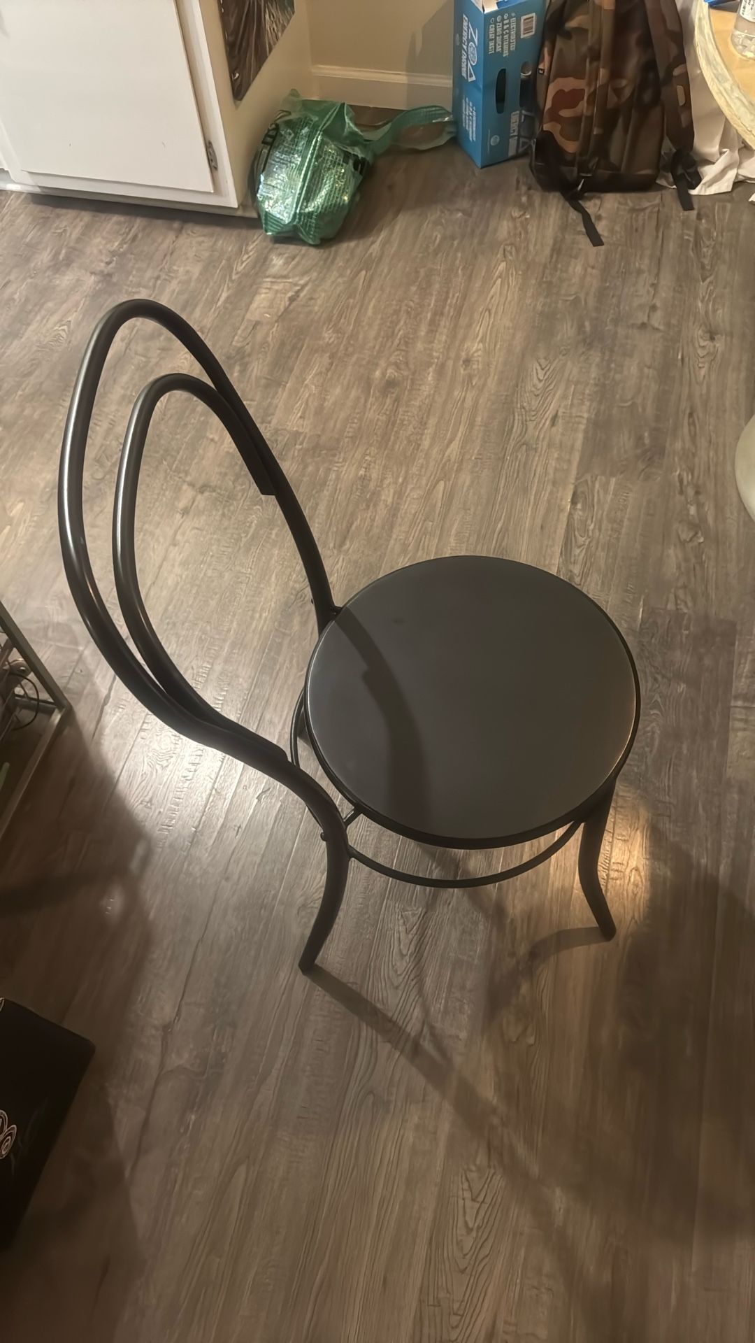 Metal Bistro Chairs (4) 