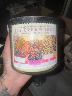 BBW RARE ✨ 3 wick candles
