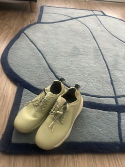 Clove BrandNursing Shoes