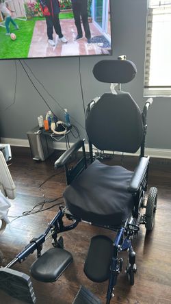 Solara 3 up to 300 pounds wheelchair