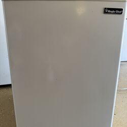 Magic Chef Compact Refrigerator