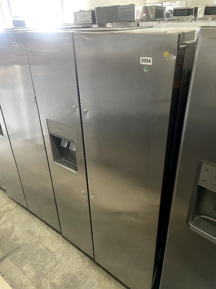 FRIGIDAIRE 36” SIDE BY SIDE REFRIGERATOR STAINLESS STEEL $700