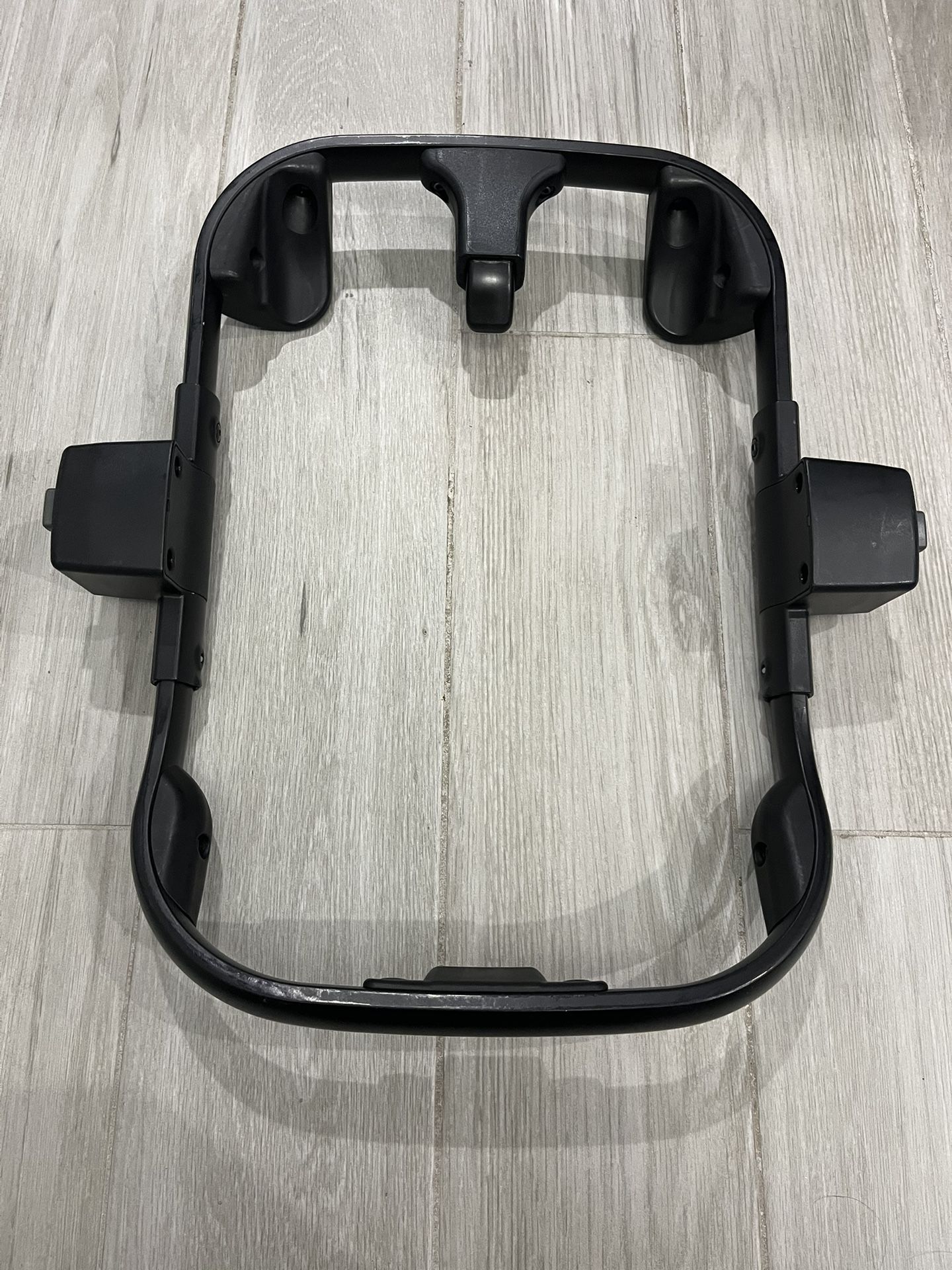 Nuna Pipa Carseat Adapter For Uppababy strollers
