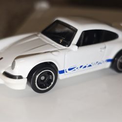 Hot Wheels Porsche 911 Carrera RS 2.7