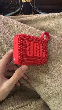 JBL Go Portable Bluetooth Speaker Red