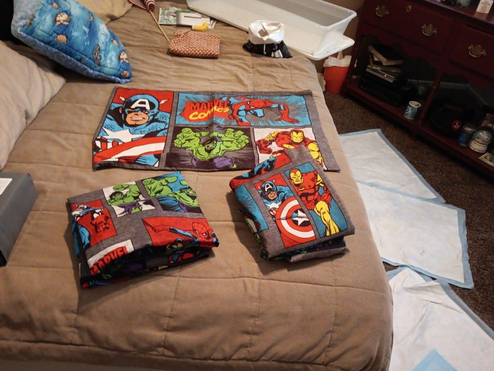 Twin Size Marvel Comics Sheet Set. 2 Sets