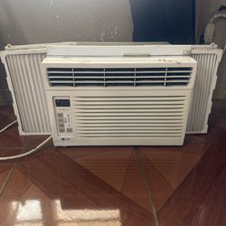 LG Window AC Unit – Works Great