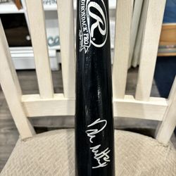 Don Mattingly autographed baseball bat with COA