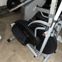 Elliptical trainer