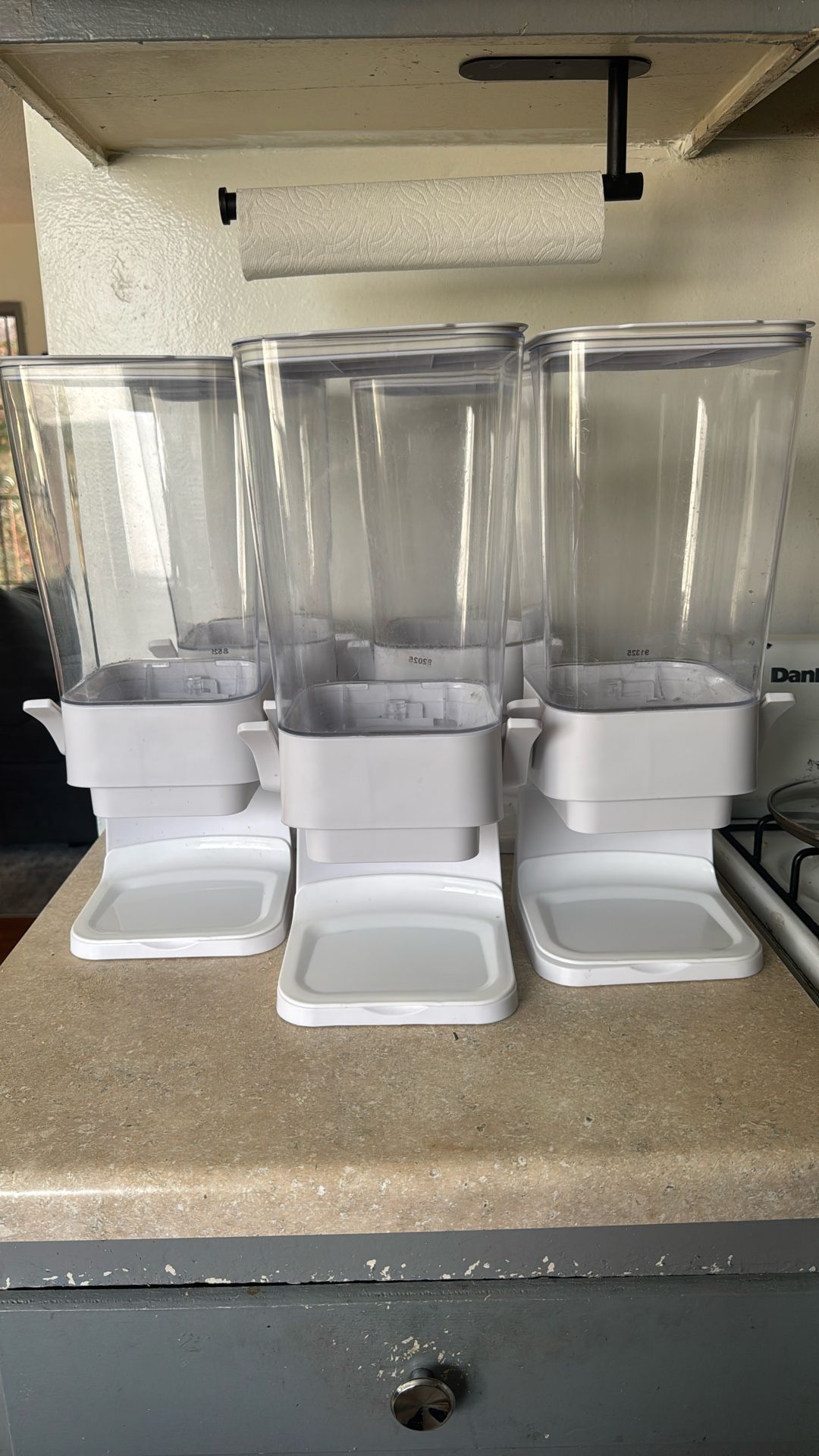 5 Countertop Cereal Containers