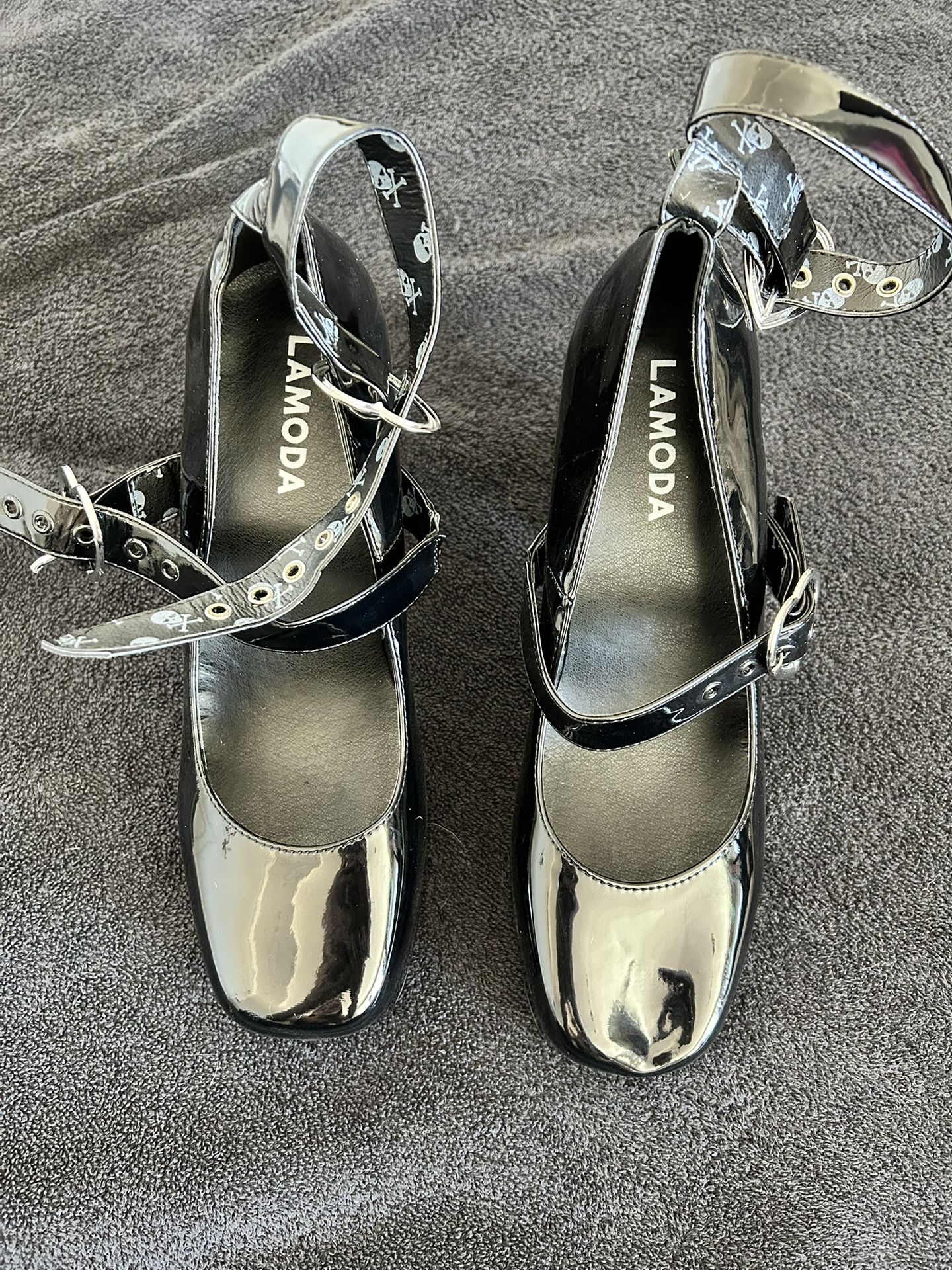 Lamoda black heels