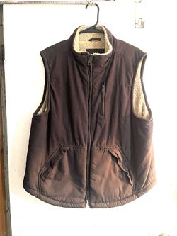 Men’s Cotton And Fleece large Vest, by LEE, like new