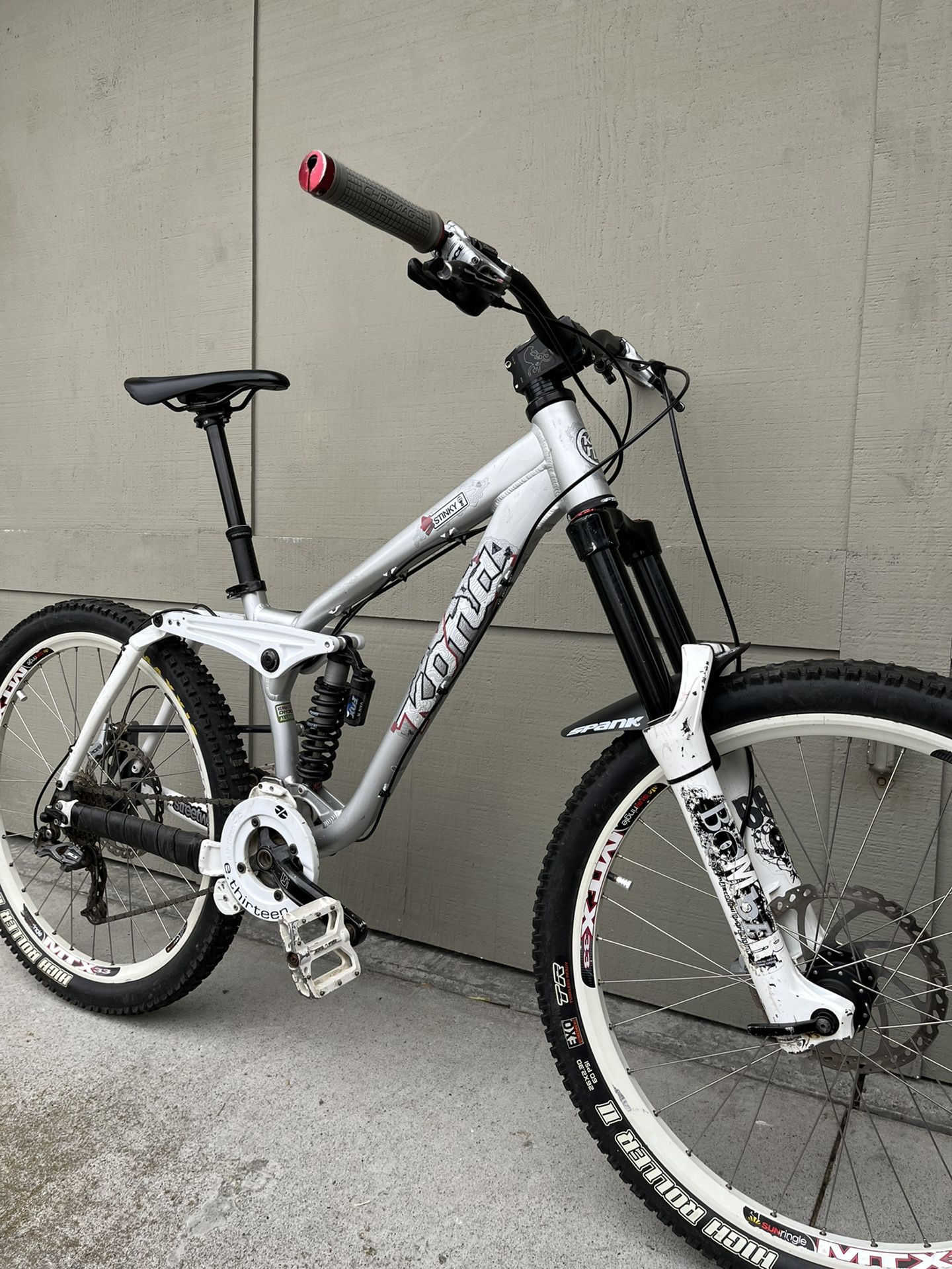 KONA STINKY W/ Dropper Post / Enduro / Downhill / MTB / Mountain Bike