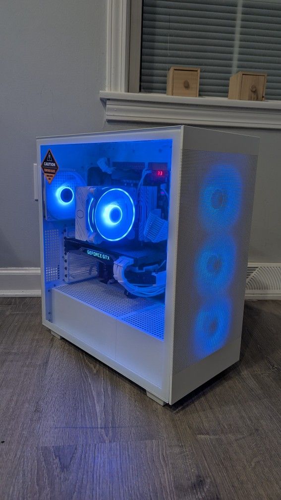 White RGB Gaming PC | Ryzen 7 2700x |  GTX 1080 ti  | 500gb SSD | 16GB Ram