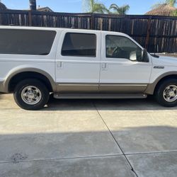 2002 Ford Excursion Limited 