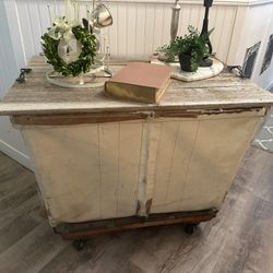 vintage laundry cart table 33”x 22”x 27”