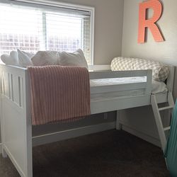 FREE Twin bunk bed