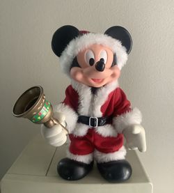 Disneyland Christmas Mickey Mouse