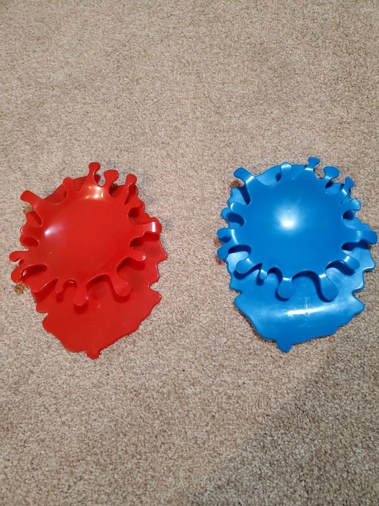 Splat! Spoon rests, red and blue