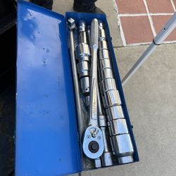  NAPA mechanics heavy-duty socket wrench set