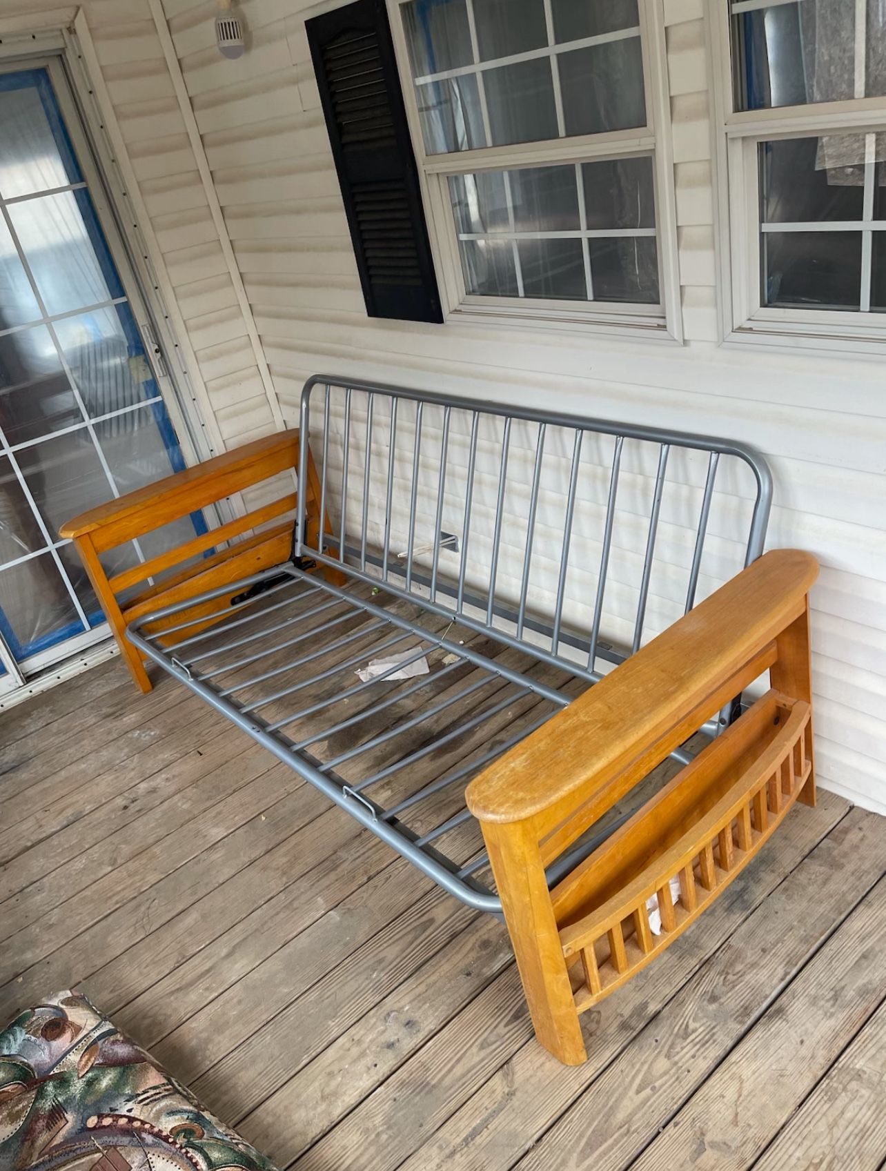 Wood & Metal Futon Frame – Solid & Sturdy