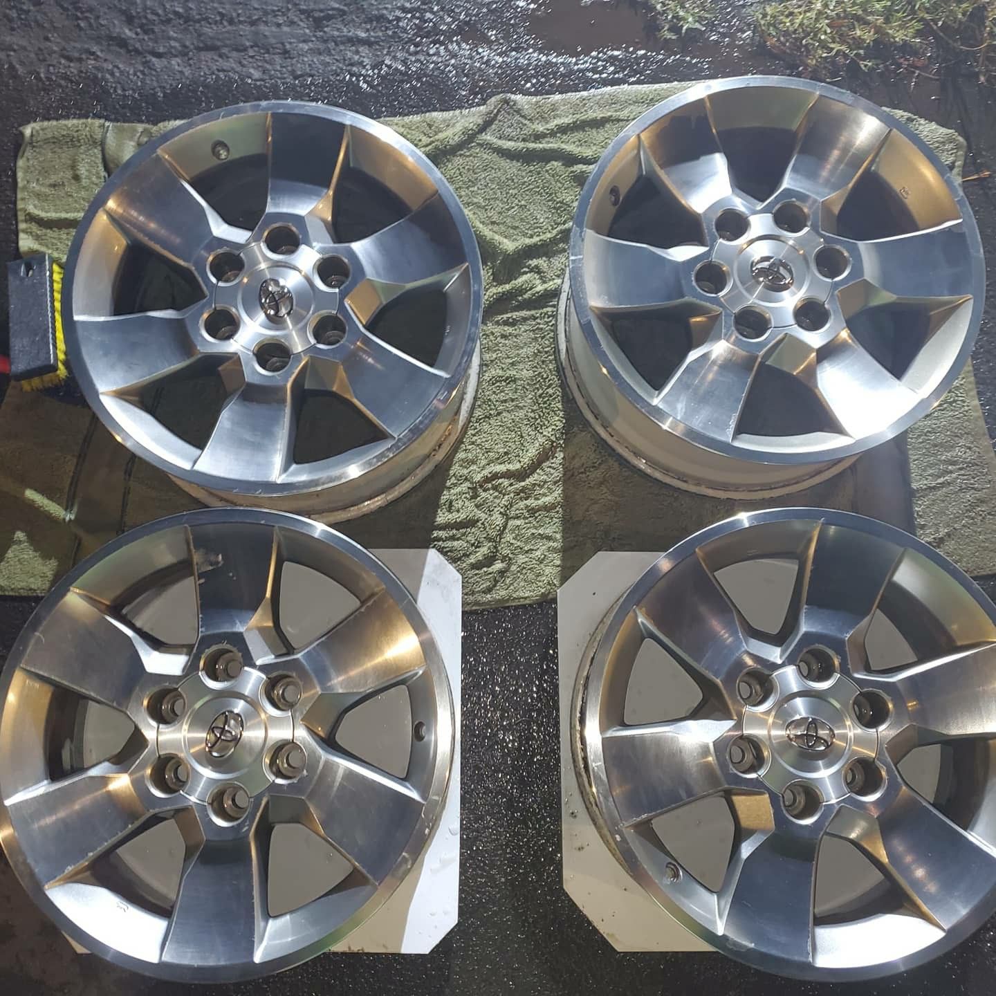2011 4runner sr5 wheels for Sale in Aiea, HI OfferUp
