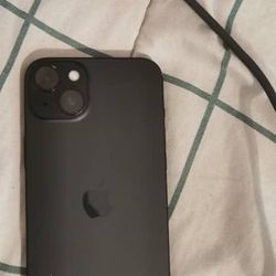 iPhone 15+