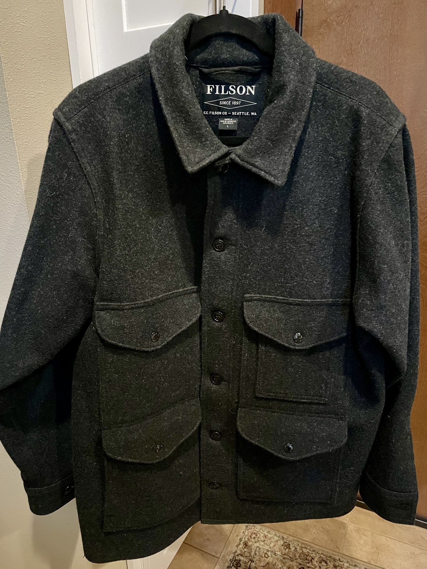 Filson Mackinaw Virgin Wool Cruiser Coat Jacket Charcoal Large Worn Once