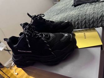 Balenciaga triple S