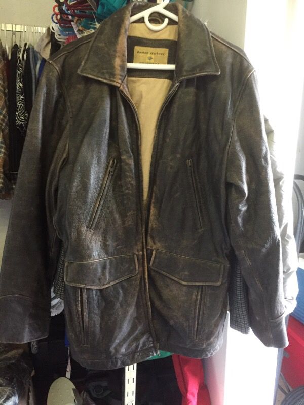 Men's leather jacket. Medium( oversized)