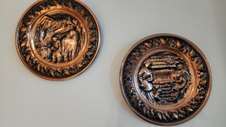 2 Vintage copper wall plates by Coppercraft Guild 