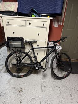 Hybrid Commuter Bicycle