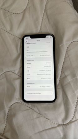 iPhone 11 unlocked mint condition