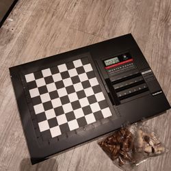 Radioshack Complete Sensory Chess Computer - Master 2200X Tested Working